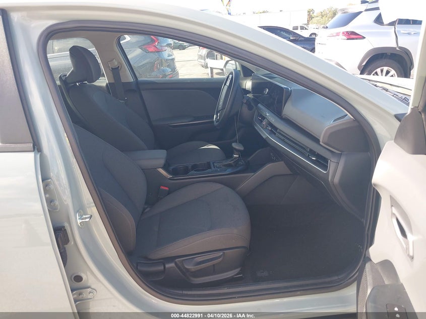 2025 Kia K4 2.0 Lxs grey Lot 111044822991 Vin 3KPFT4DE0SE041060
