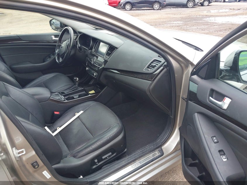 2014 Kia Cadenza Premium