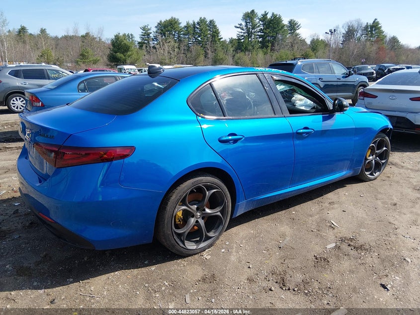 2019 Alfa Romeo Giulia Ti Sport Awd