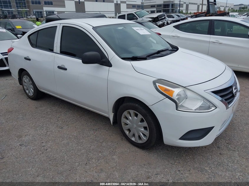 2015 NISSAN VERSA 1.6 S+