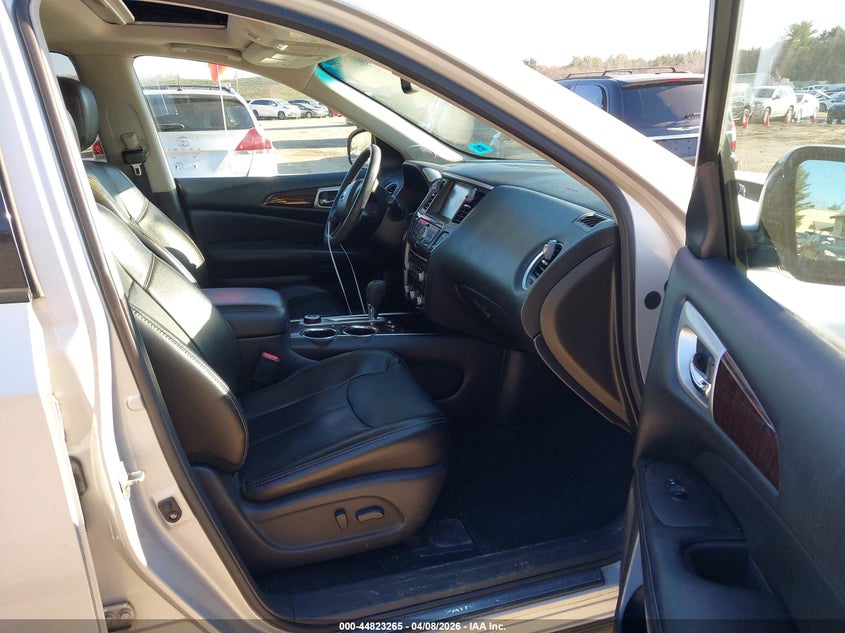 2014 Nissan Pathfinder 3.5 Platinum silver Lot 111044823265 Vin 5N1AR2MM9EC687404