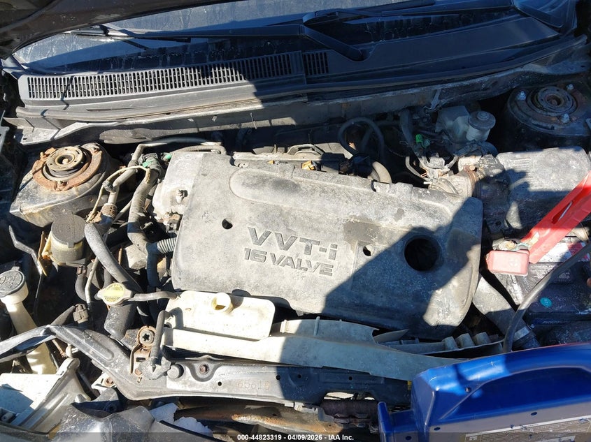 2005 Toyota Matrix Xr VIN: 2T1KR32E25C412569 Lot: 44823319