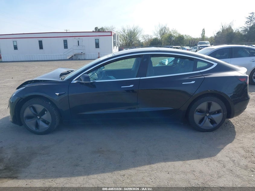 2019 Tesla Model 3 Long Range/Performance black Lot 111044823324 Vin 5YJ3E1EB3KF384357