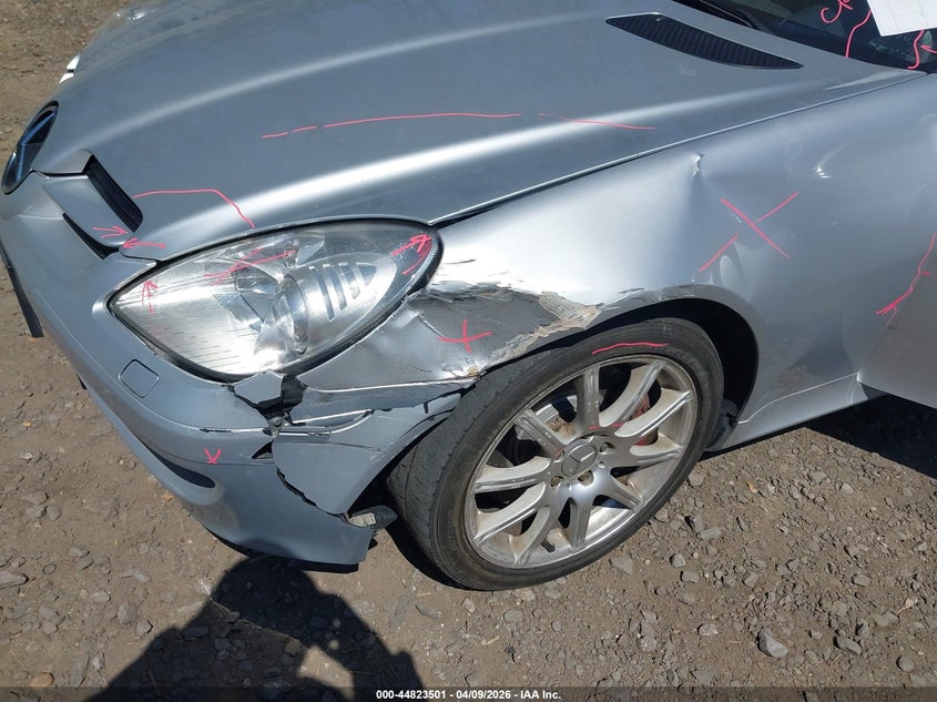 2005 Mercedes-Benz Slk 350 VIN: WDBWK56F95F027228 Lot: 44823501