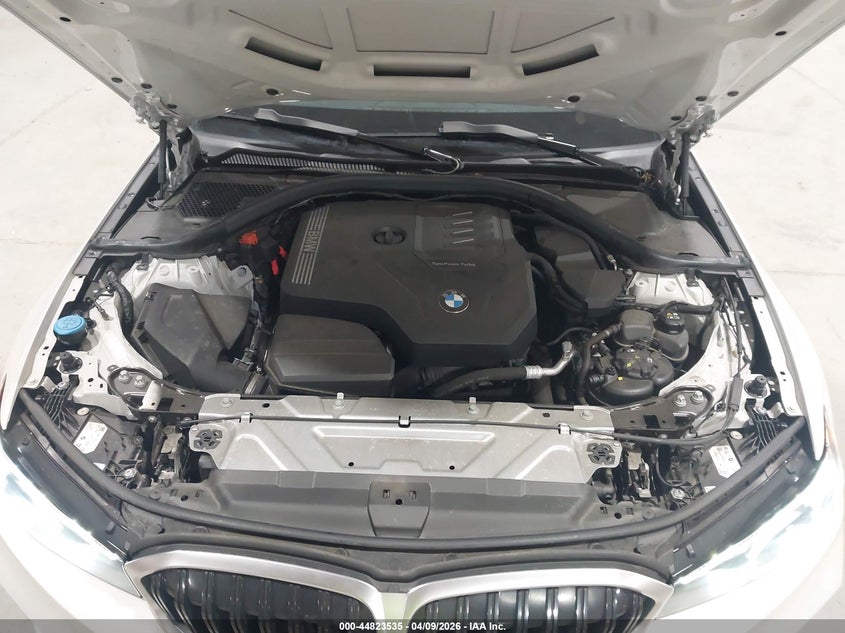 2024 BMW 3er 2.0 330I xDrive white Lot 111044823535 Vin 3MW89FF05R8D85025