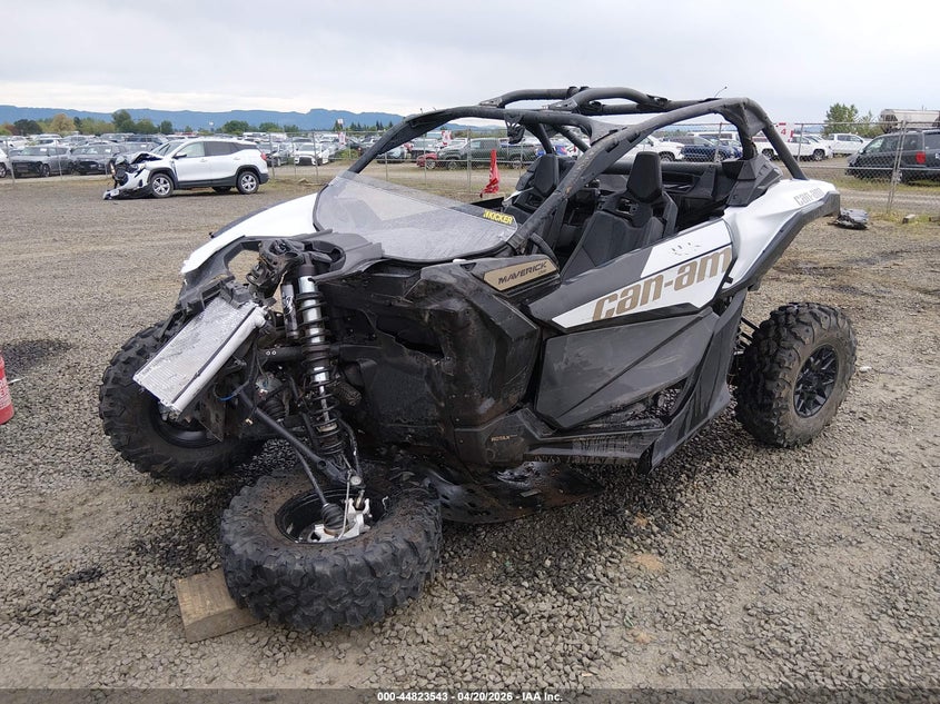 2023 CAN-AM MAVERICK X3 auction photo 2