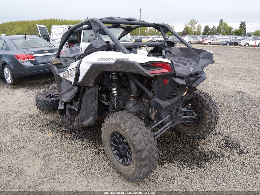 2023 CAN-AM MAVERICK X3 auction photo 3