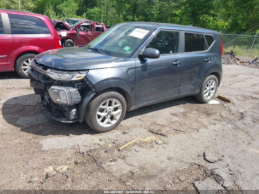 KNDJ23AU7L7079437 2020 KIA SOUL S photo 1