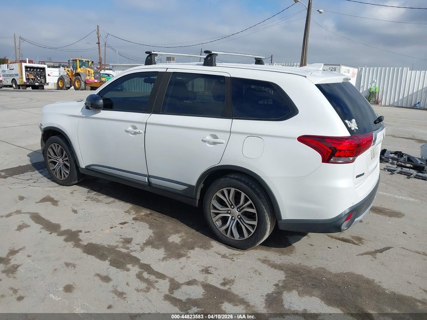 2018 Mitsubishi Outlander Es