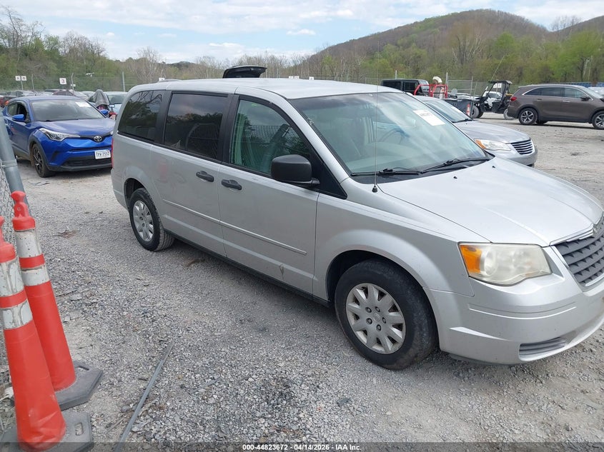 2008 Chrysler Town & Country Lx