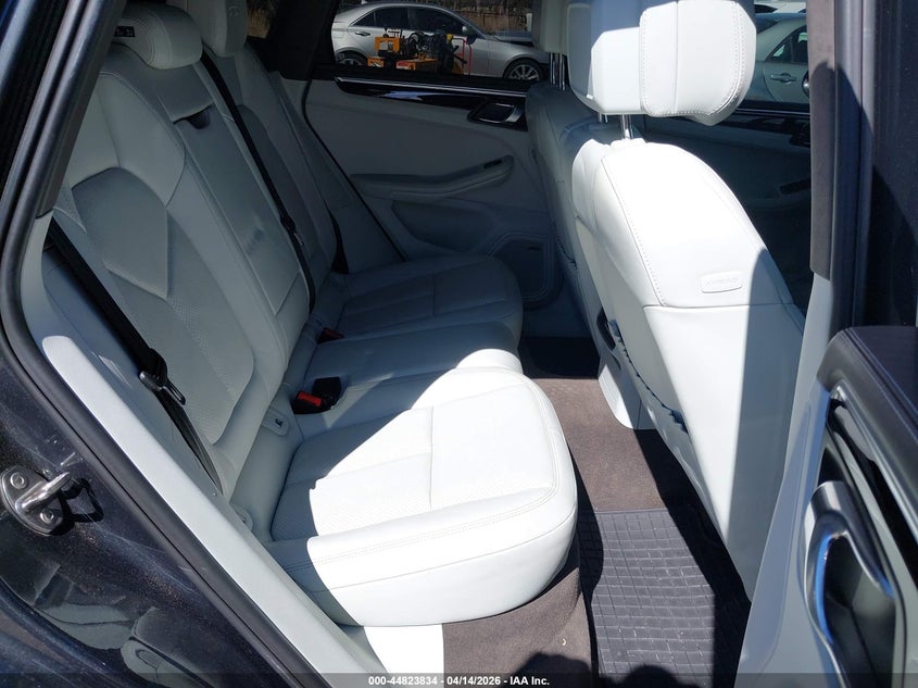 WP1AG2A59HLB50719 2017 Porsche Macan 3.0 Gts grey