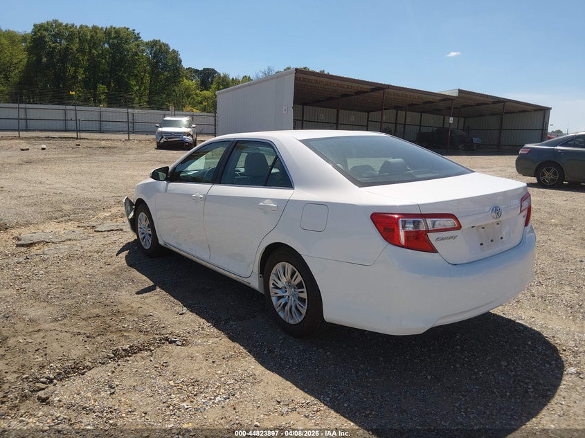 2014 Toyota Camry Le