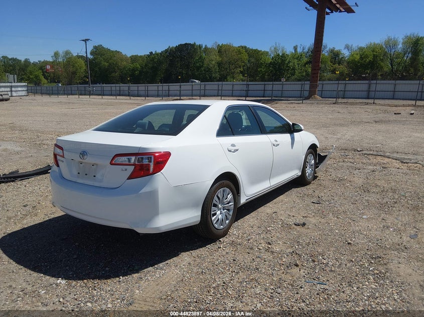 2014 Toyota Camry Le