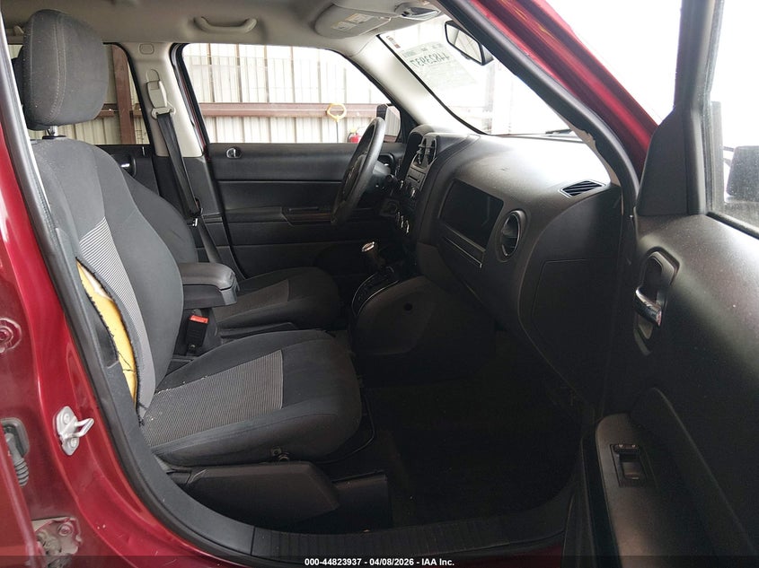 2016 JEEP PATRIOT auction photo 5
