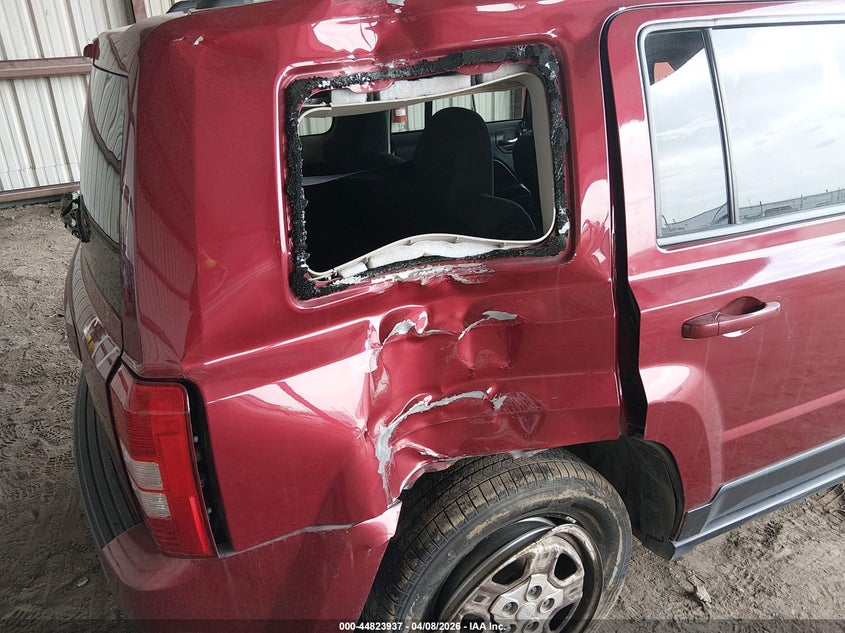 2016 JEEP PATRIOT auction photo 6