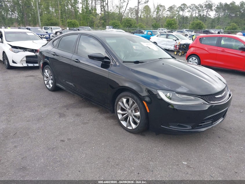 2016 Chrysler 200 S