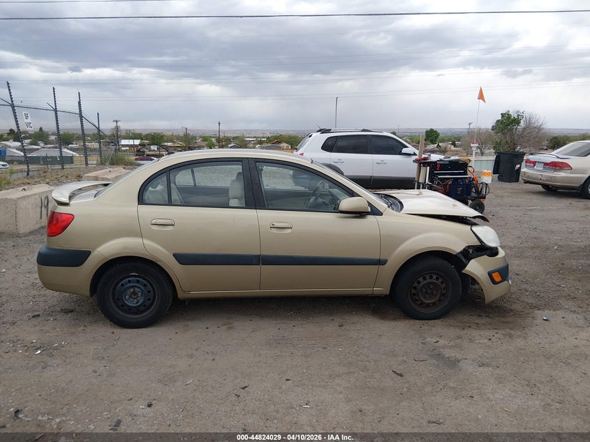 2007 Kia Rio Lx VIN: KNADE123076201062 Lot: 44824029