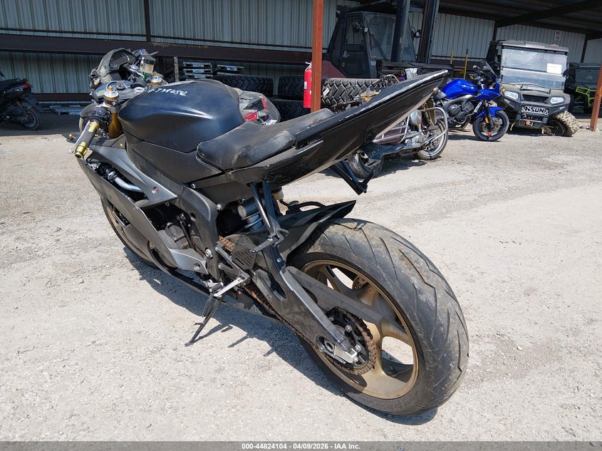 2014 Yamaha Yzf Yzfr6 grey Lot 111044824104 Vin JYARJ16E6EA031778