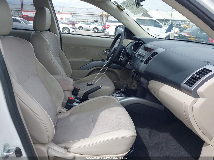 2011 Mitsubishi Outlander Se