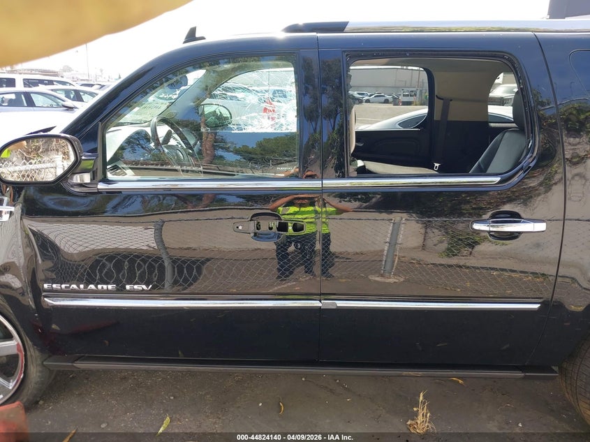 2013 Cadillac Escalade Esv Luxury VIN: 1GYS3HEF1DR151503 Lot: 44824140