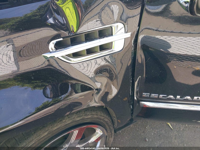 2013 Cadillac Escalade Esv Luxury VIN: 1GYS3HEF1DR151503 Lot: 44824140