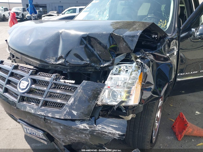 2013 Cadillac Escalade Esv Luxury VIN: 1GYS3HEF1DR151503 Lot: 44824140