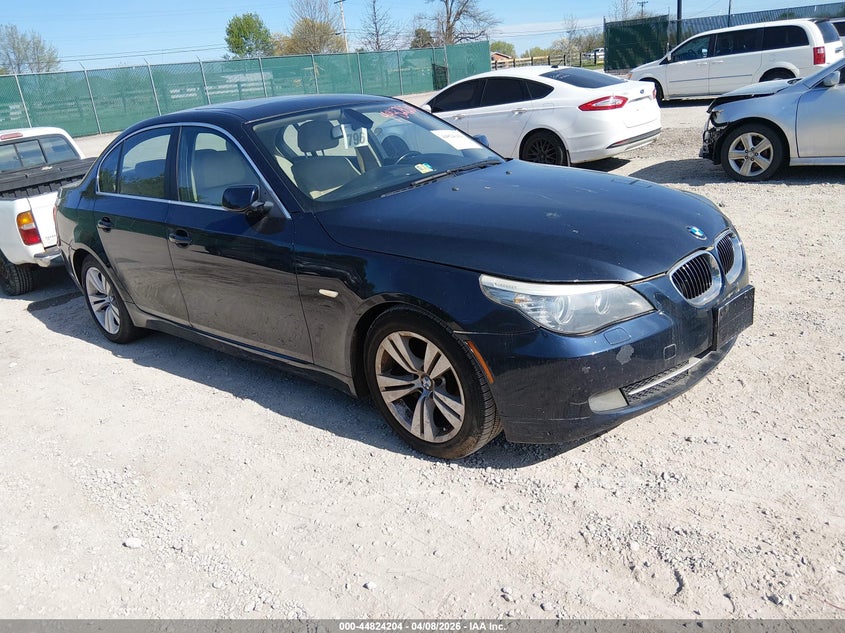 2010 BMW 528I