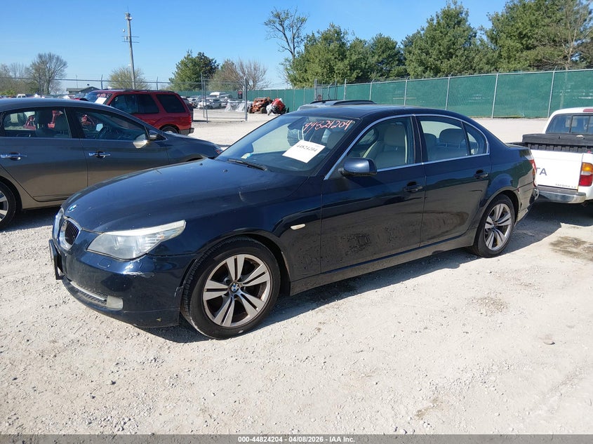 2010 BMW 528I
