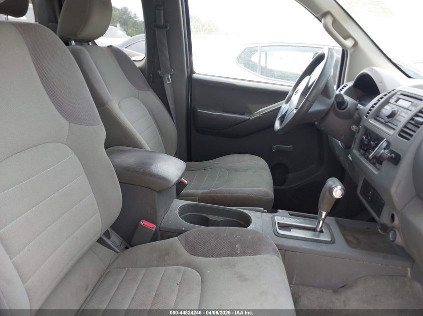 2013 Nissan Frontier S