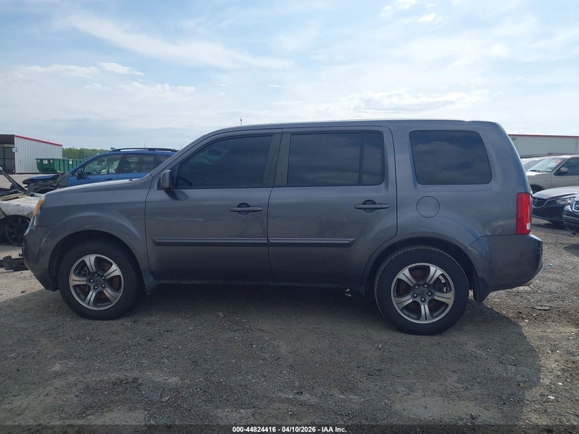 5FNYF3H35FB020188 2015 Honda Pilot 3.5 Se grey