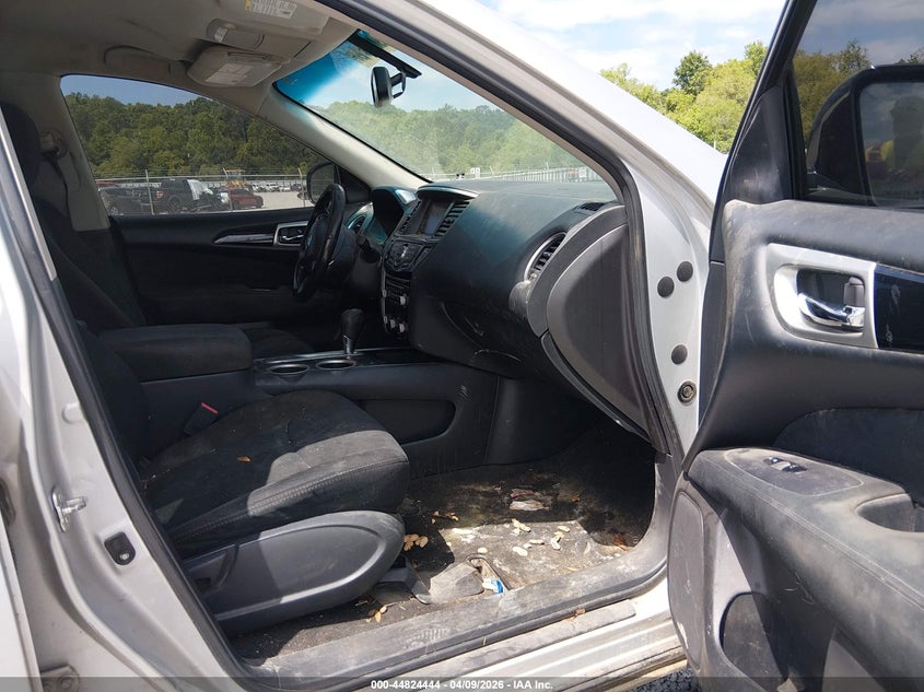 2015 Nissan Pathfinder Platinum/S/Sl/Sv