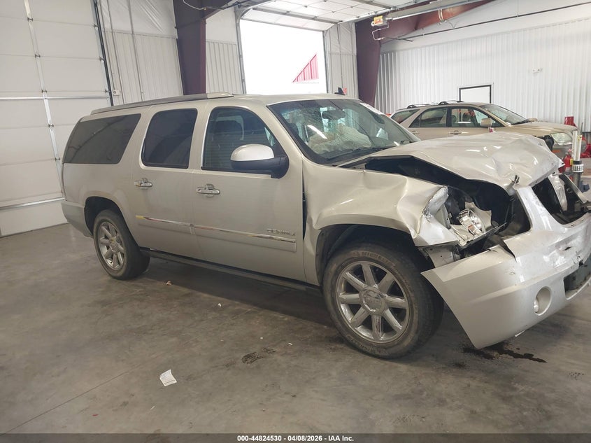 2014 Gmc Yukon 6.2 Xl 1500 Denali silver Lot 111044824530 Vin 1GKS2MEF0ER184631