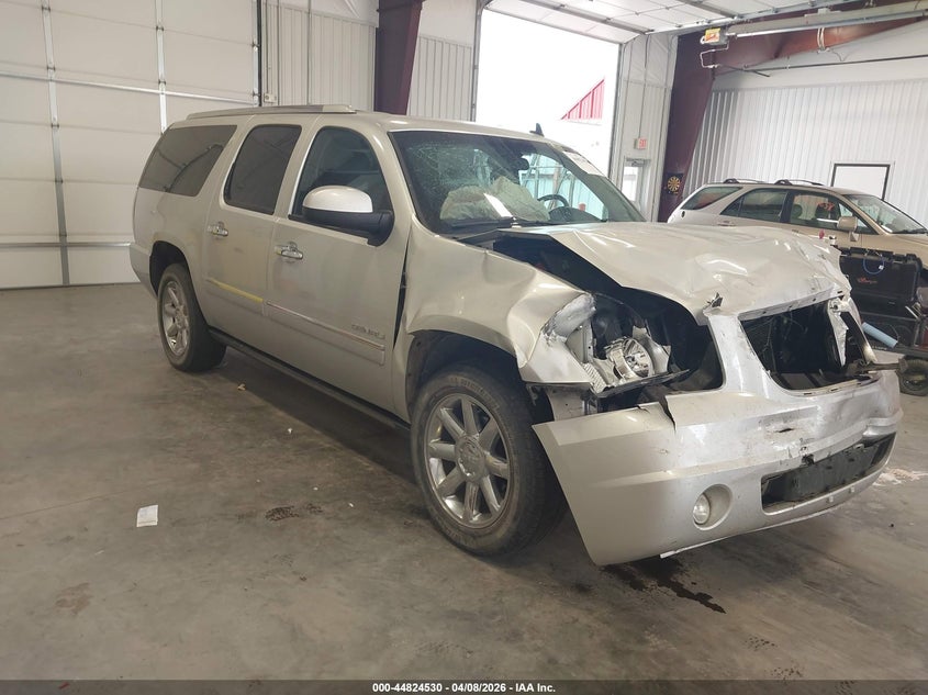 2014 Gmc Yukon 6.2 Xl 1500 Denali silver Lot 111044824530 Vin 1GKS2MEF0ER184631
