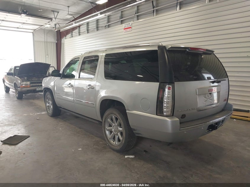 2014 Gmc Yukon 6.2 Xl 1500 Denali silver Lot 111044824530 Vin 1GKS2MEF0ER184631