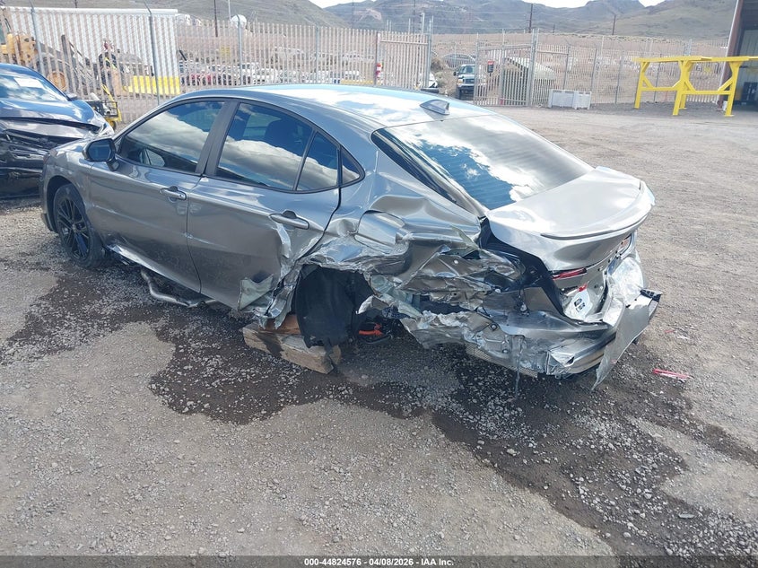 Vin: 4t1dbadk6tu051038, lot: 45321848, toyota camry se 20263