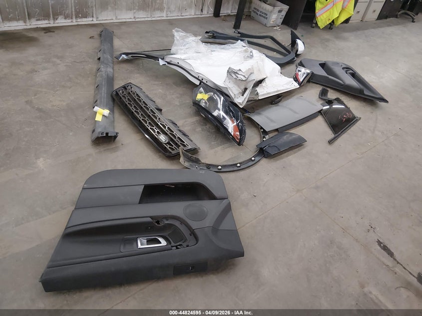 2019 Land Rover Discovery Sport Se VIN: SALCP2FX8KH808795 Lot: 44824595