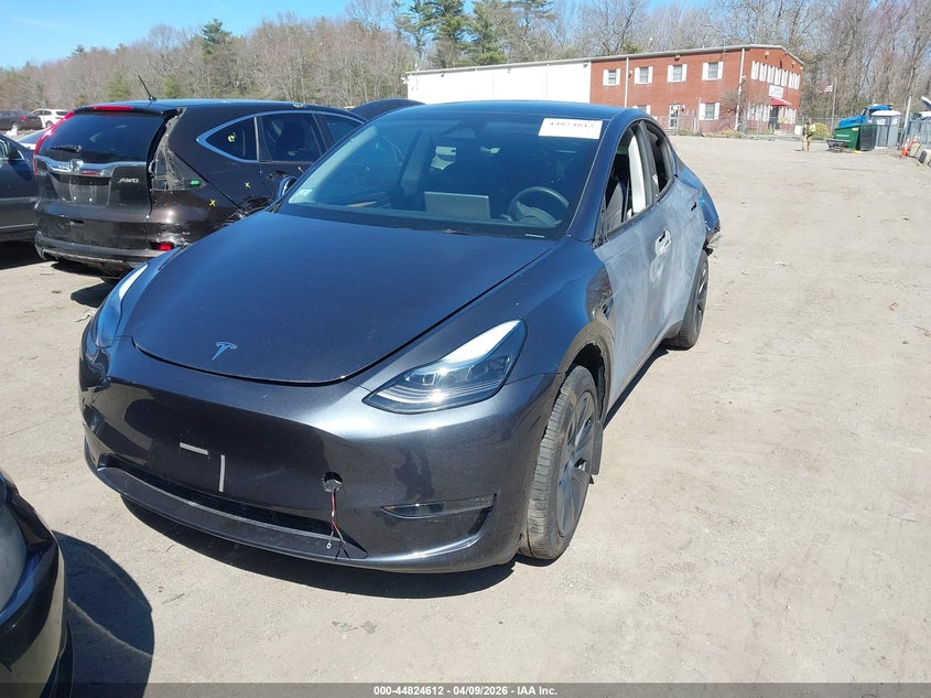 Vin: 7saygded2sa369092, lot: 45321884, tesla model y long range dual motor rear-wheel drive 20252