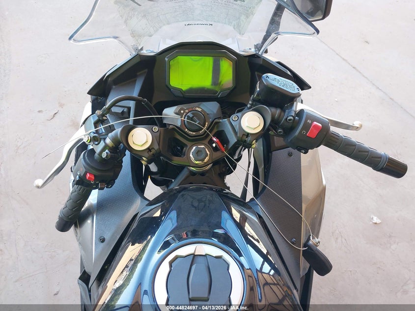 2025 Kawasaki Ex500 A/B VIN: ML5EXGJ16SDA50203 Lot: 44824697