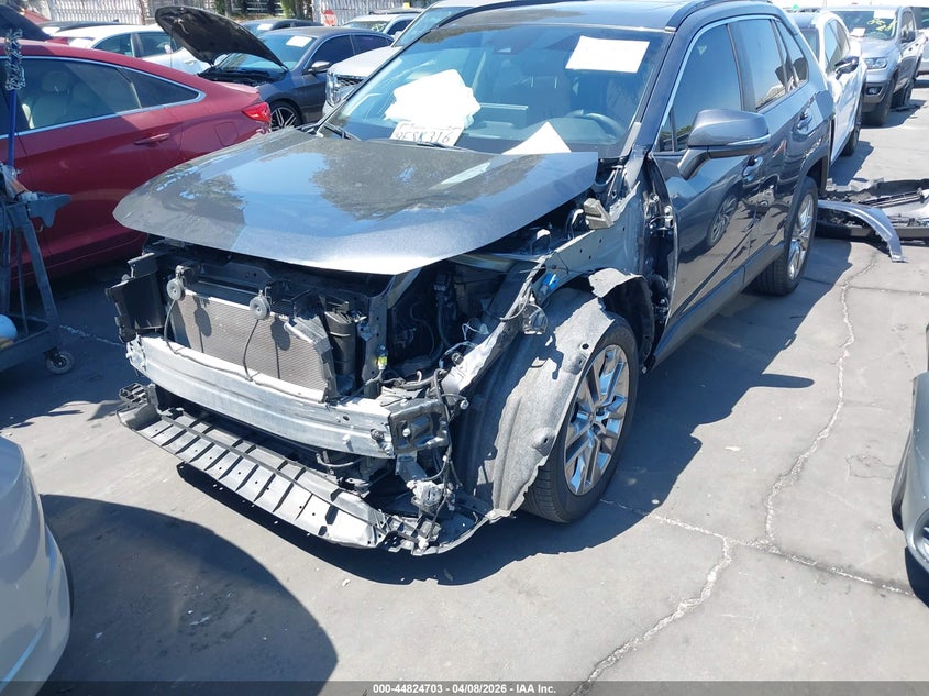 2023 Toyota Rav4 Xle Premium