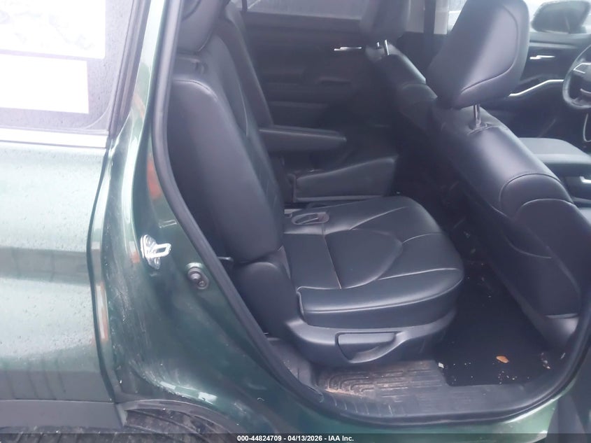 2023 Toyota Highlander 2.4 Xle green Lot 111044824709 Vin 5TDKDRAH2PS501713