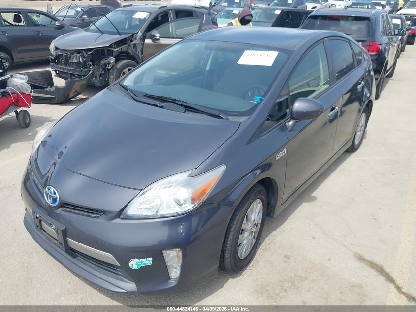 2014 Toyota Prius 1.8 Plug-In grey Lot 111044824746 Vin JTDKN3DP7E3049740
