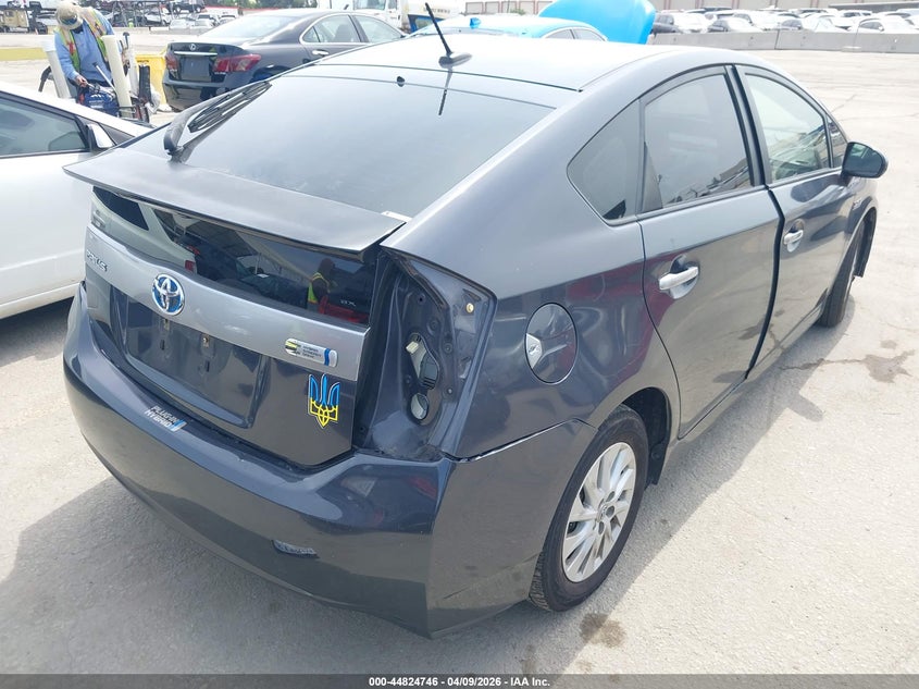 2014 Toyota Prius 1.8 Plug-In grey Lot 111044824746 Vin JTDKN3DP7E3049740