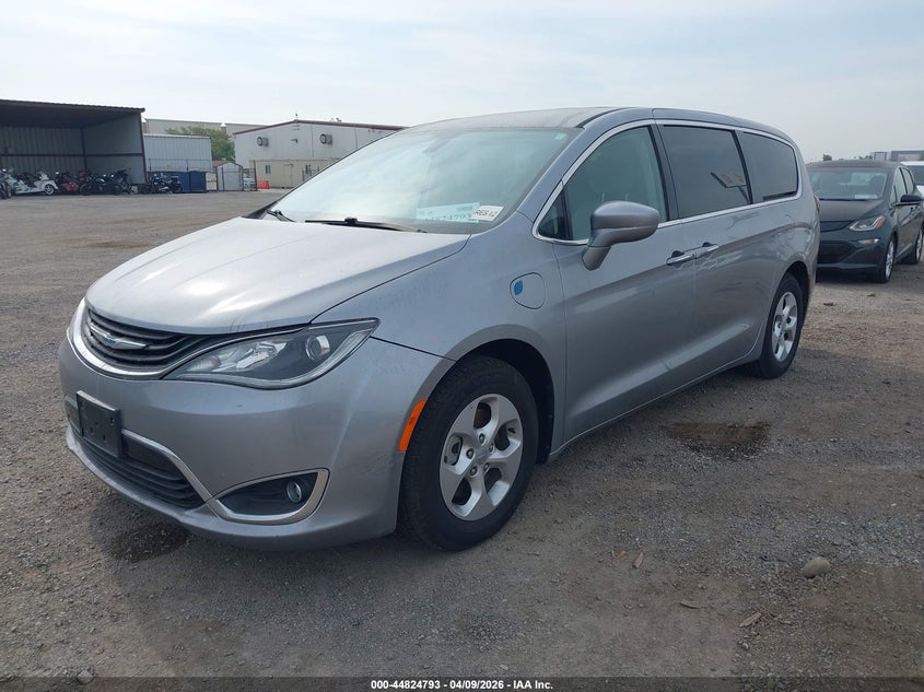 2018 Chrysler Pacifica Hybrid Touring Plus
