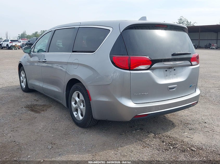 2018 Chrysler Pacifica Hybrid Touring Plus