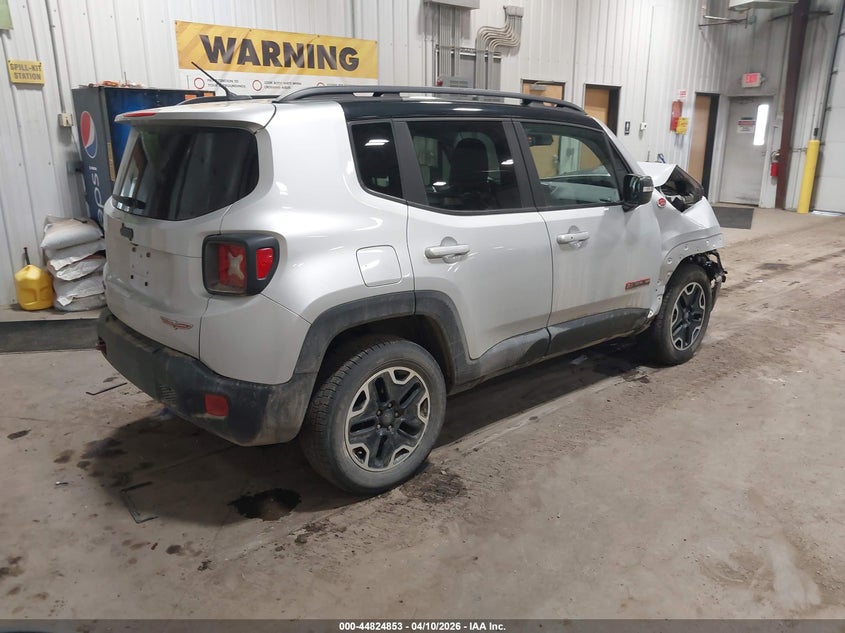 2017 Jeep Renegade 2.4 Trailhawk 4X4 silver Lot 111044824853 Vin ZACCJBCB5HPF93606