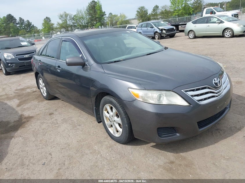 2010 Toyota Camry Le V6