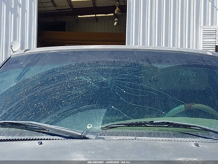 2002 Ford F-150 Lariat/Xlt VIN: 1FTRW08L12KC56143 Lot: 44824891