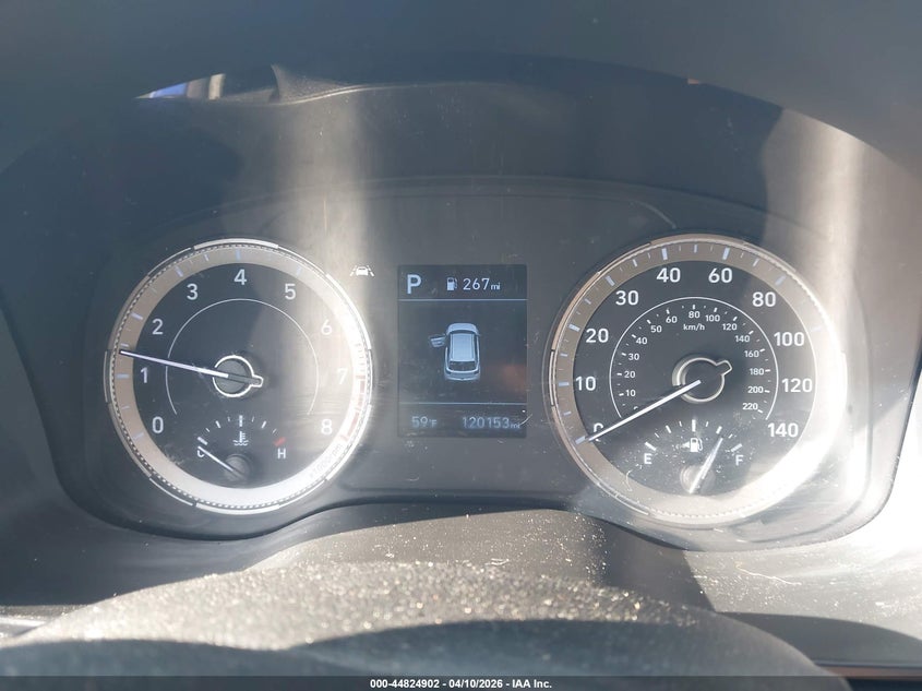 2022 Hyundai Venue Limited VIN: KMHRC8A39NU186803 Lot: 44824902