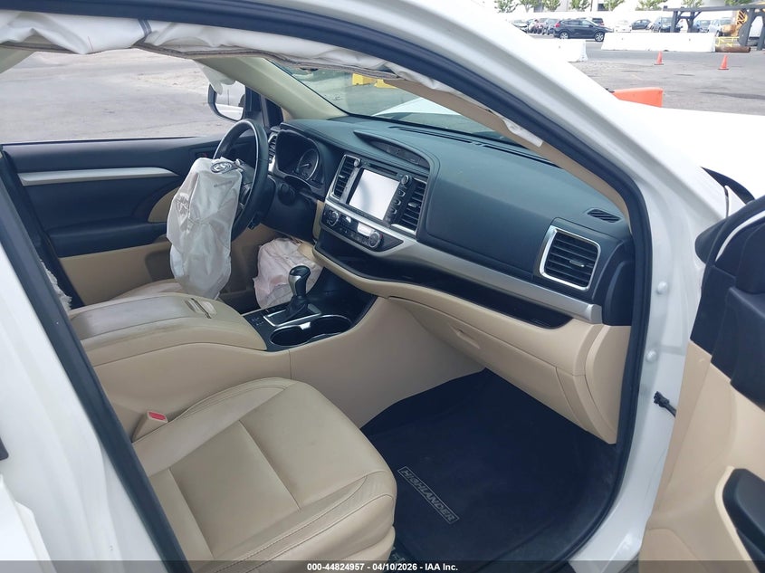 2016 Toyota Highlander Xle V6