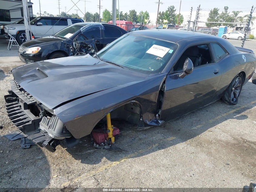2C3CDZJG6KH551764 2019 Dodge Challenger 3.6 Gt grey